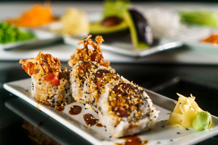 Celebrate Srirachas Return With These 2 Spicy Sushi Rolls 2848